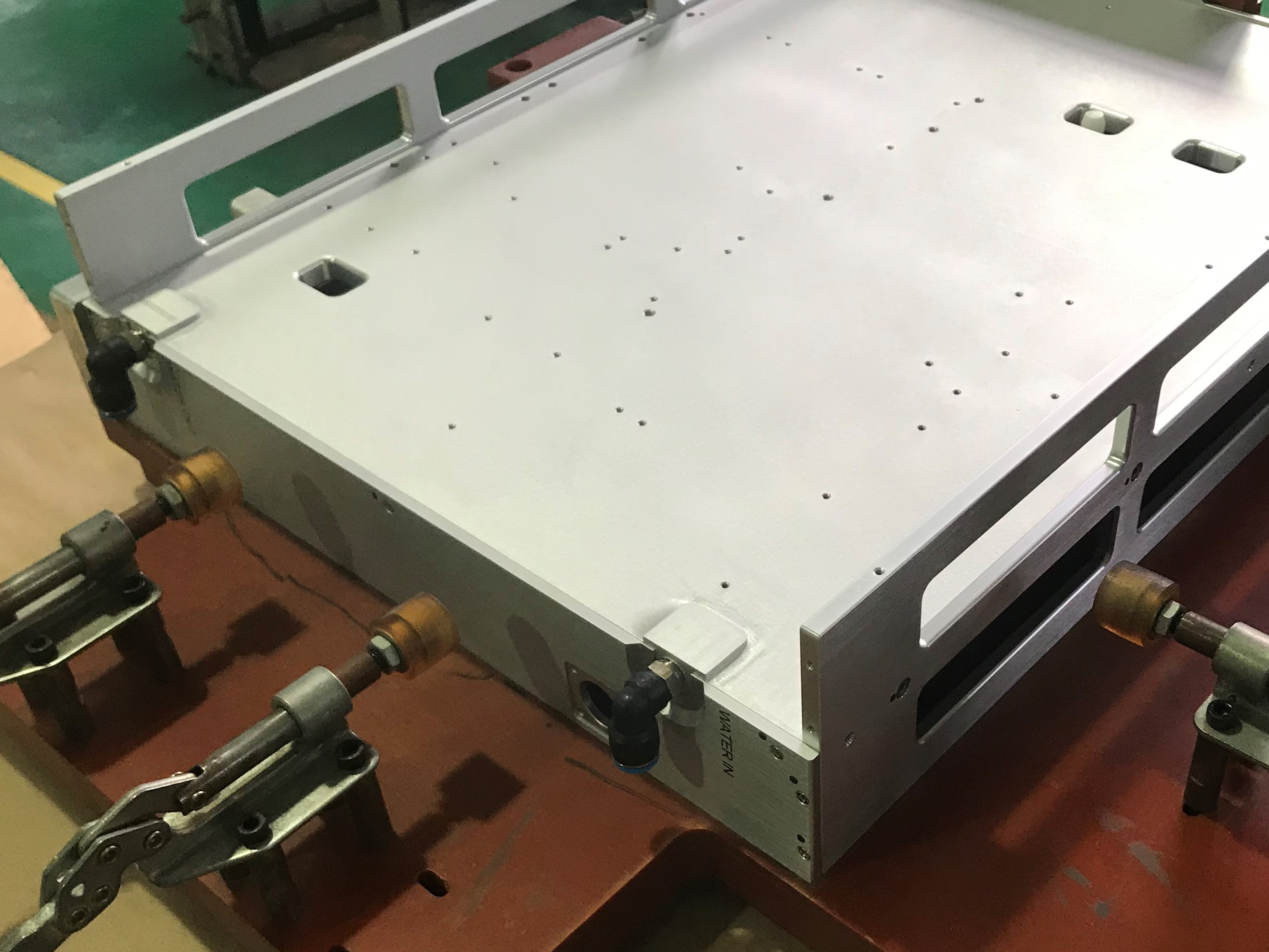 lasers-coolging-solution-1 الليزر-حل التبريد -1