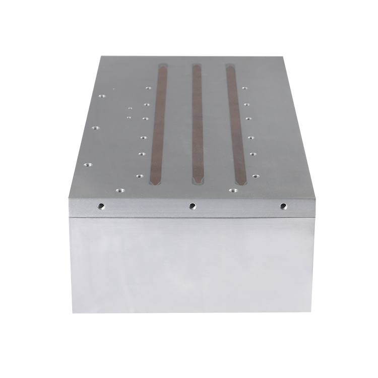 مصارف الحرارة العاكس 