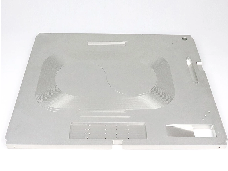 اللحام بالفراغ مقابل اللحام بالاحتكاك (FSW): ما هي العملية التي تفوز بالألواح الباردة السائلة؟