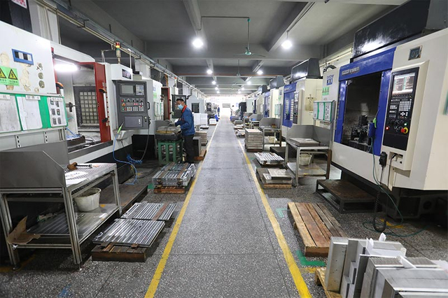 لوحة النحاس الباردة