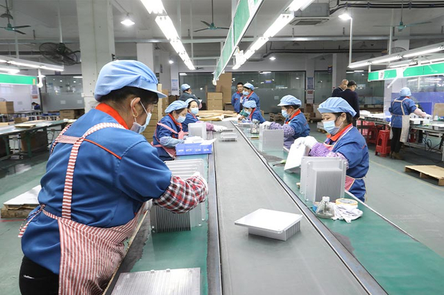 لوحة الباردة السائلة