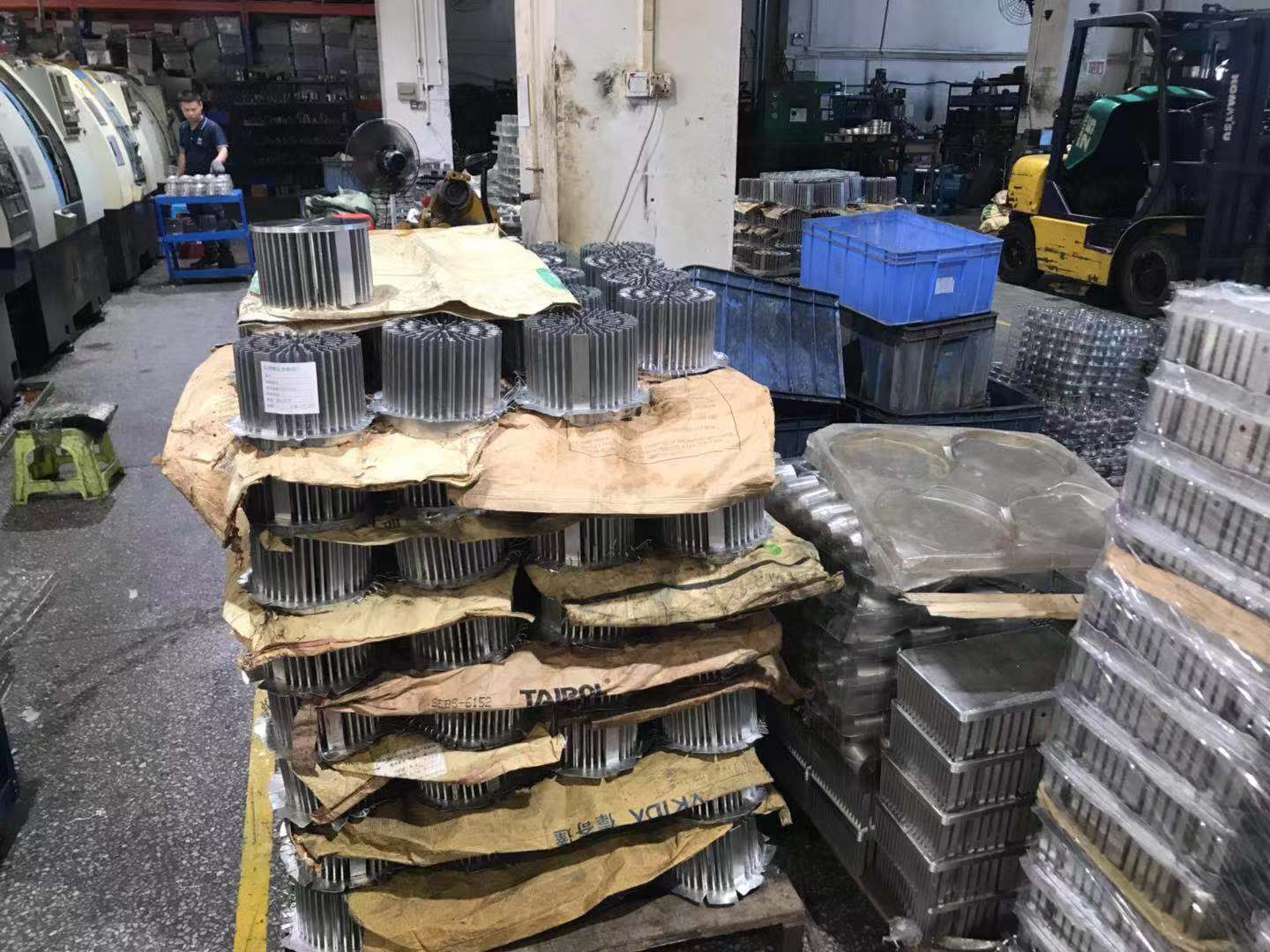 تبريد التزوير البارد لإضاءة LED 50W