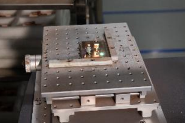 وضع العلامات بالليزر على رمز الاستجابة السريعة