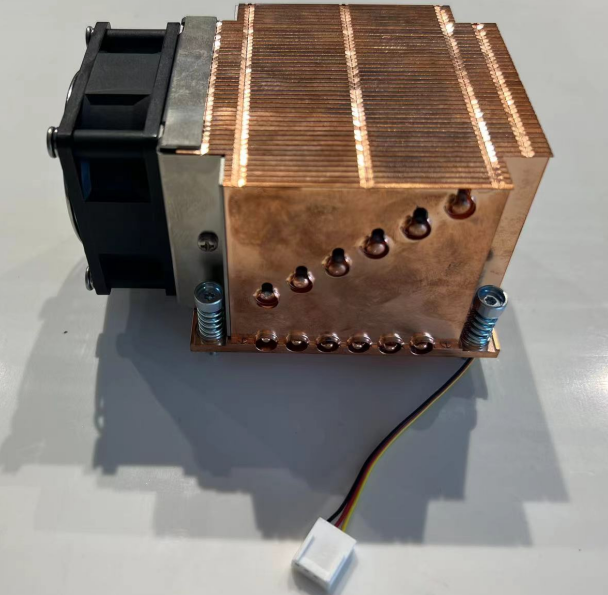 مبددات الحرارة الحرارية النشطة Winshare (مع مراوح)